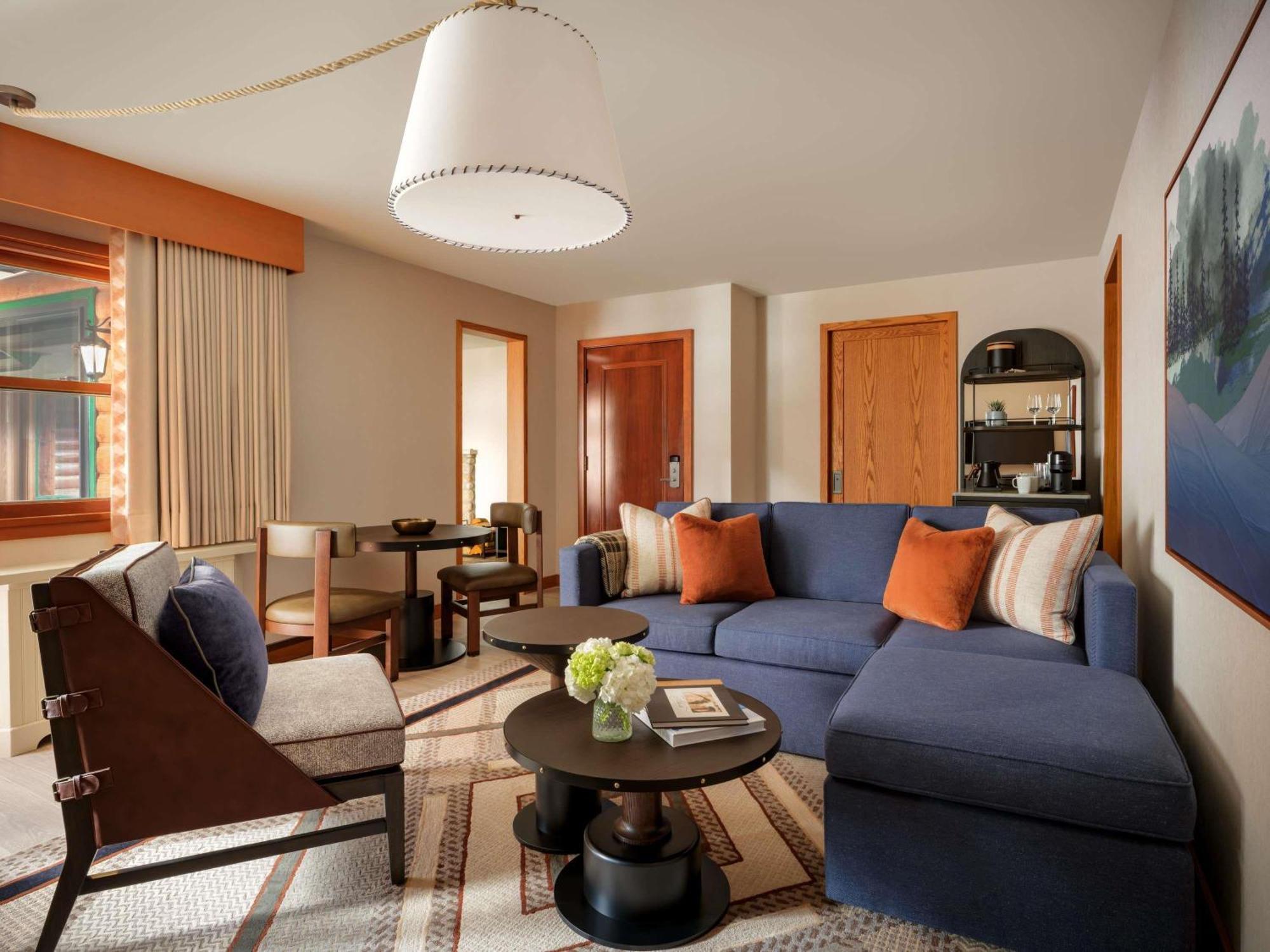 Suite mit 1 Schlafzimmer mit Kingsize-Bett und Seeblick